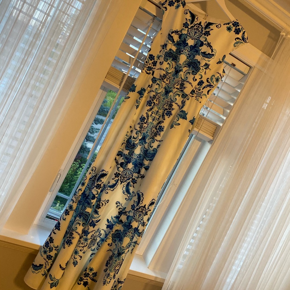 Eliza J dress size 4